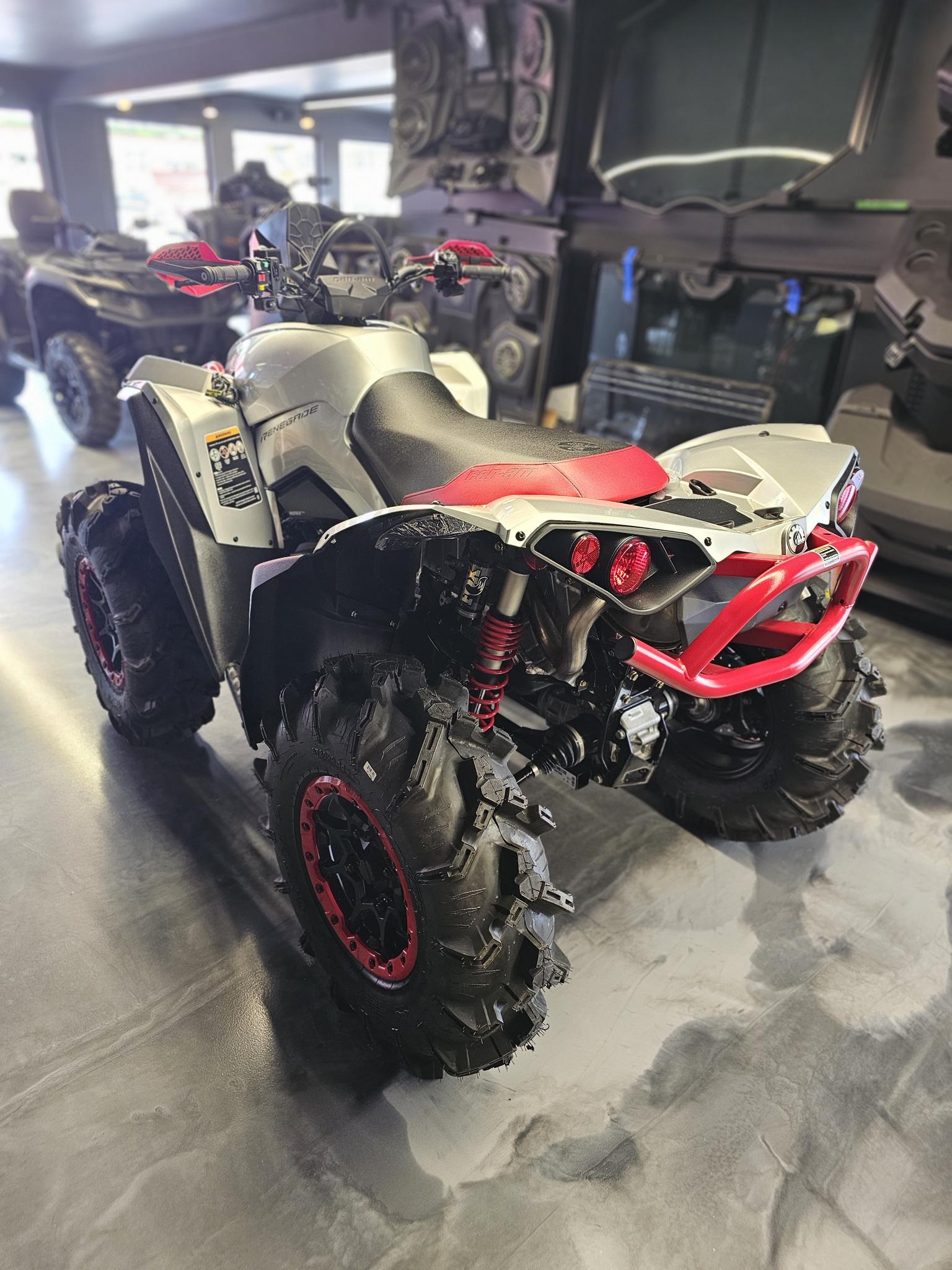 2026 Can-Am RENEGADE XMR 1000R thumbnail 4