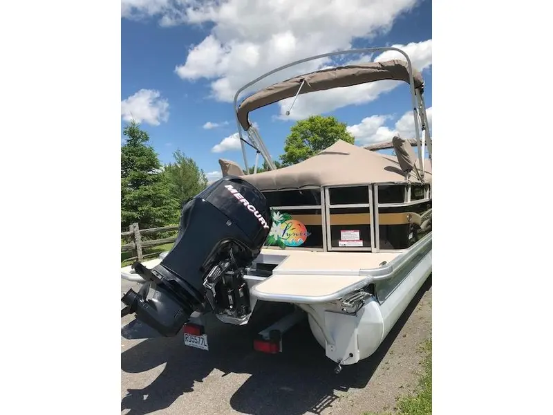2011 Princecraft svx 27