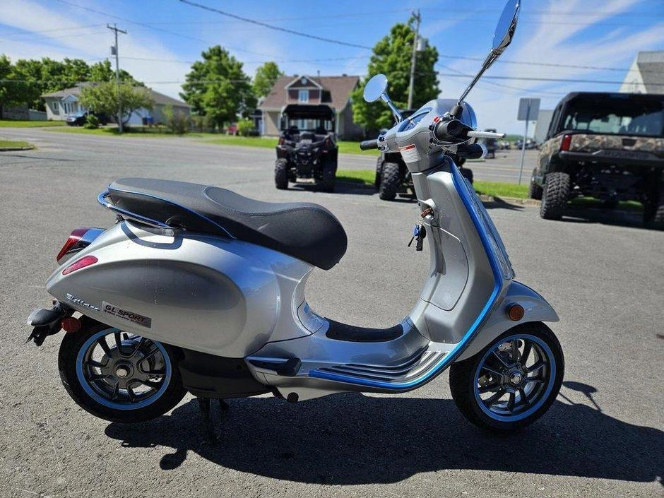 Vespa Elettrica 2020 alt