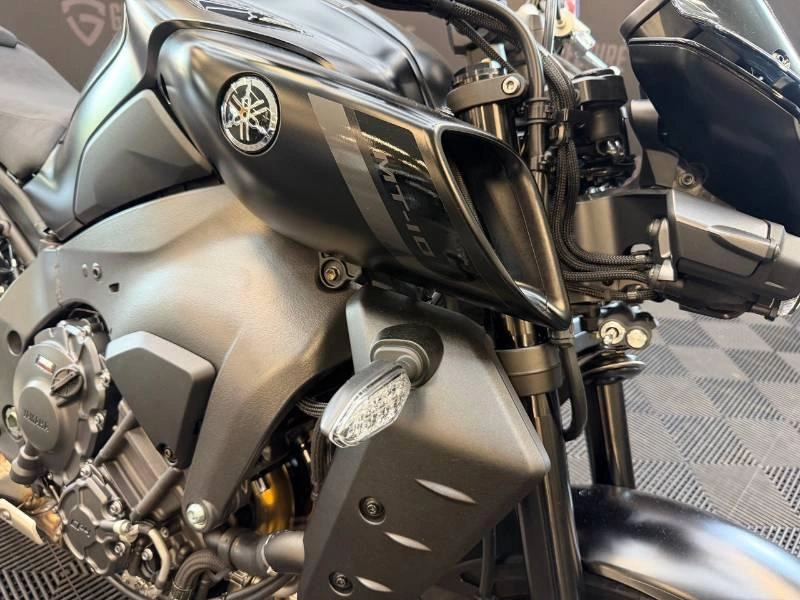 2026 Yamaha Mt-10 alt