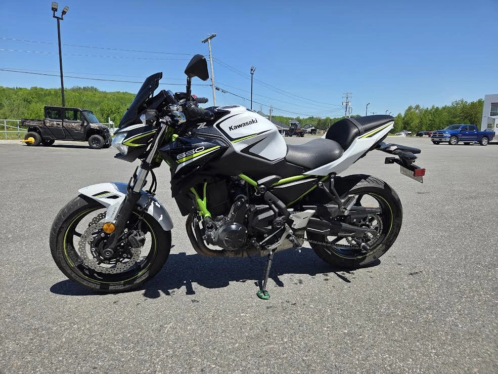 Kawasaki Z650 2020 alt