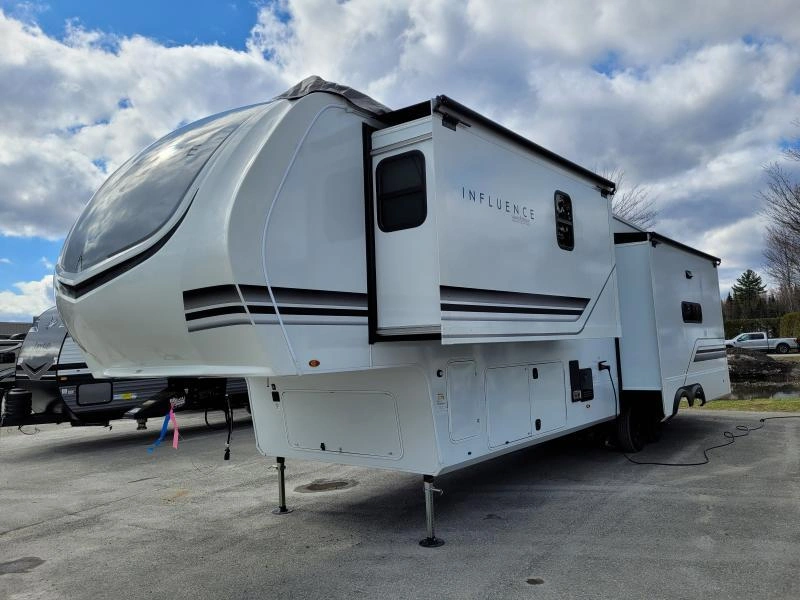 Grand Design Influence 3503gk 2024 alt