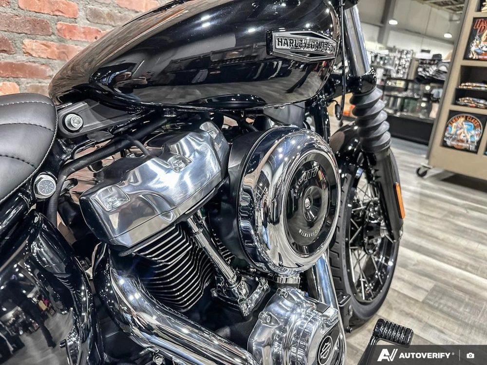 2026 Harley-davidson Street Bob alt