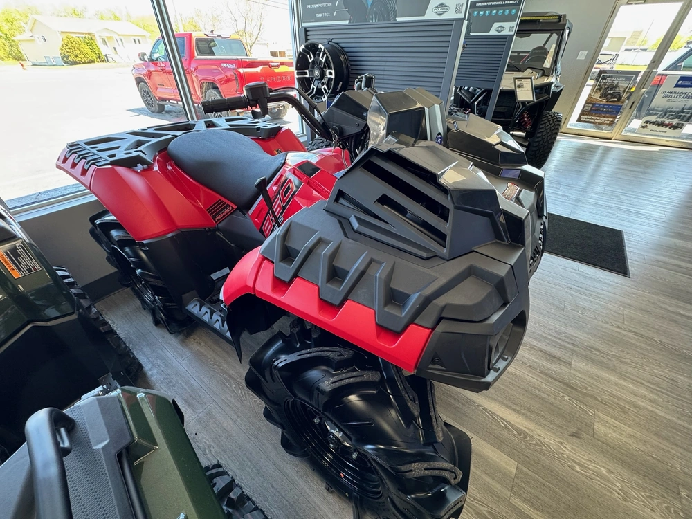 Polaris Sportsman 850 Highlifter Edition Furry Red 2026 alt