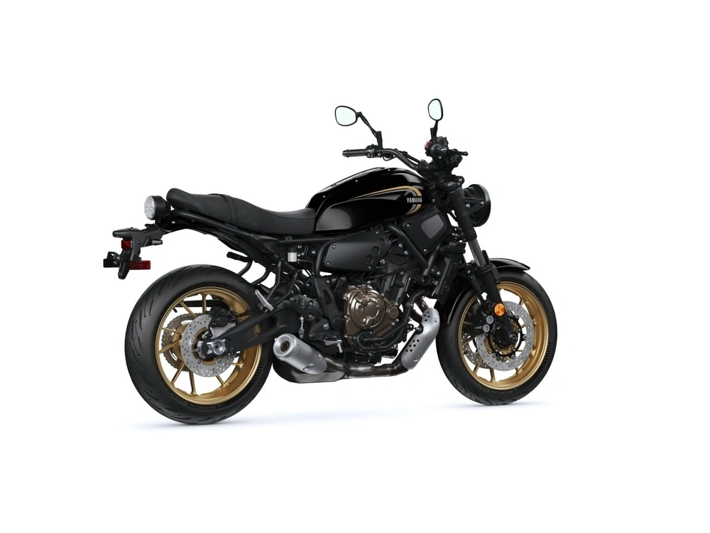 2026 Yamaha Xsr700 alt