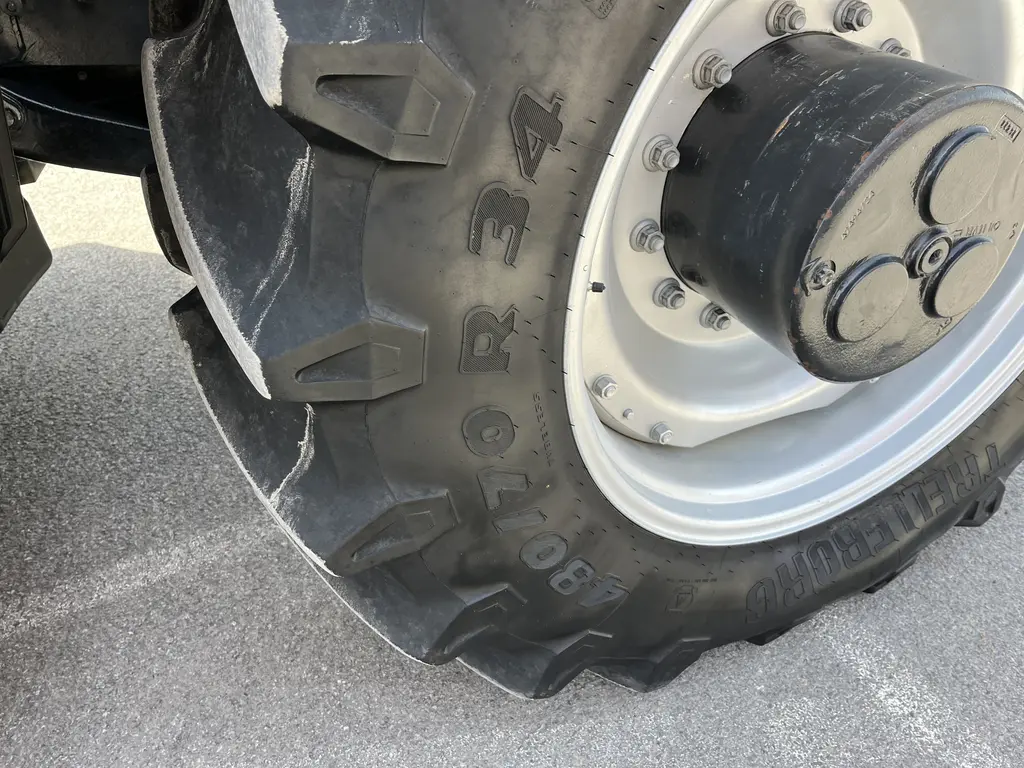 2023 Case IH Optum 270CVX