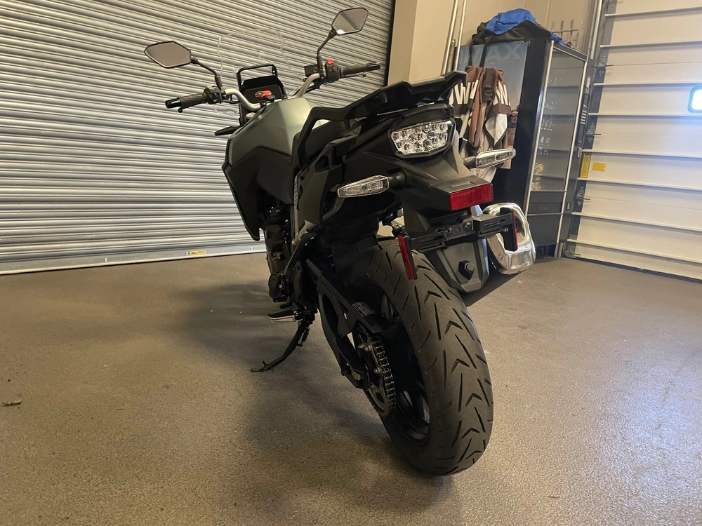 2024 Suzuki V-strom 800 alt
