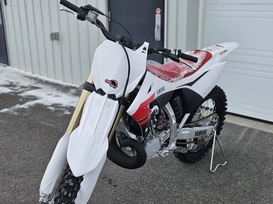 2026 Yamaha Yz250 alt