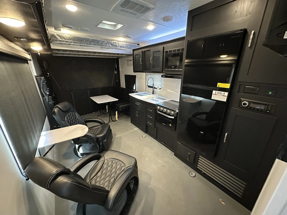 2024 Coachmen Adrenaline 27kb alt