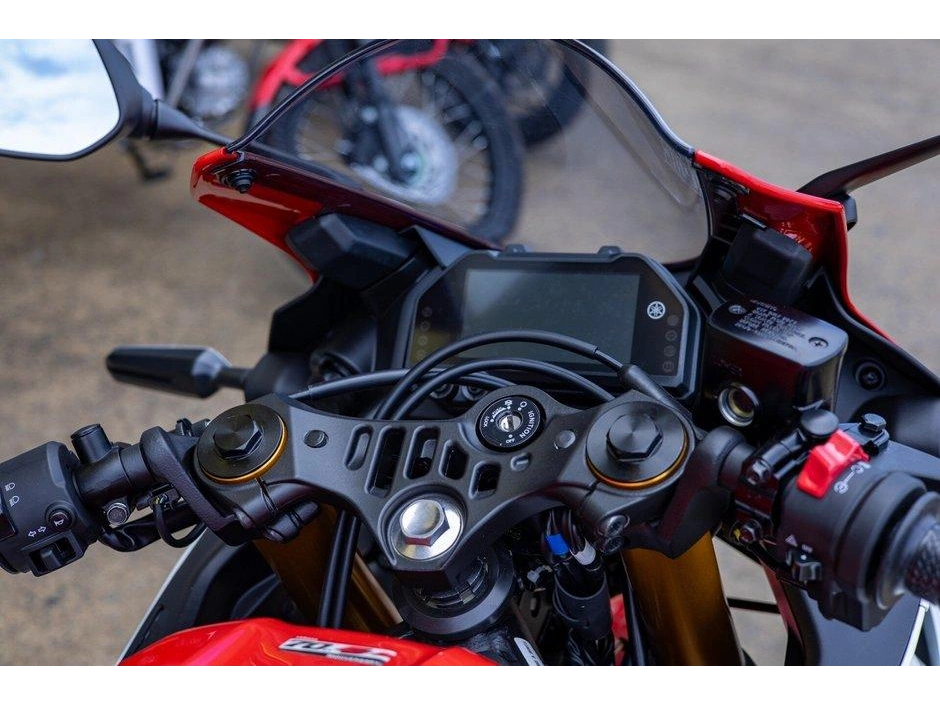 2026 Yamaha Yzf-r3 alt
