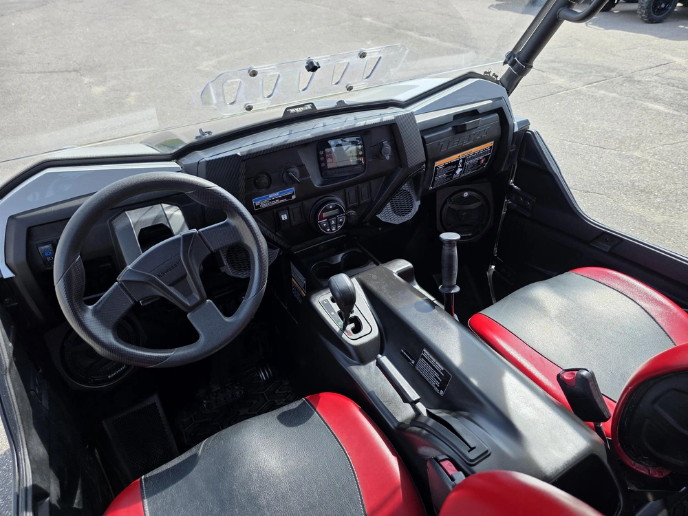 Kawasaki Teryx4 S 800 2023 alt