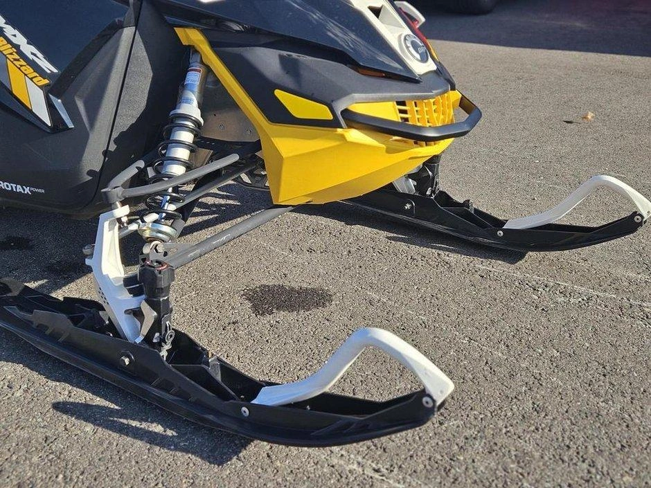 Ski-doo Mxz Blizzard 2018 alt