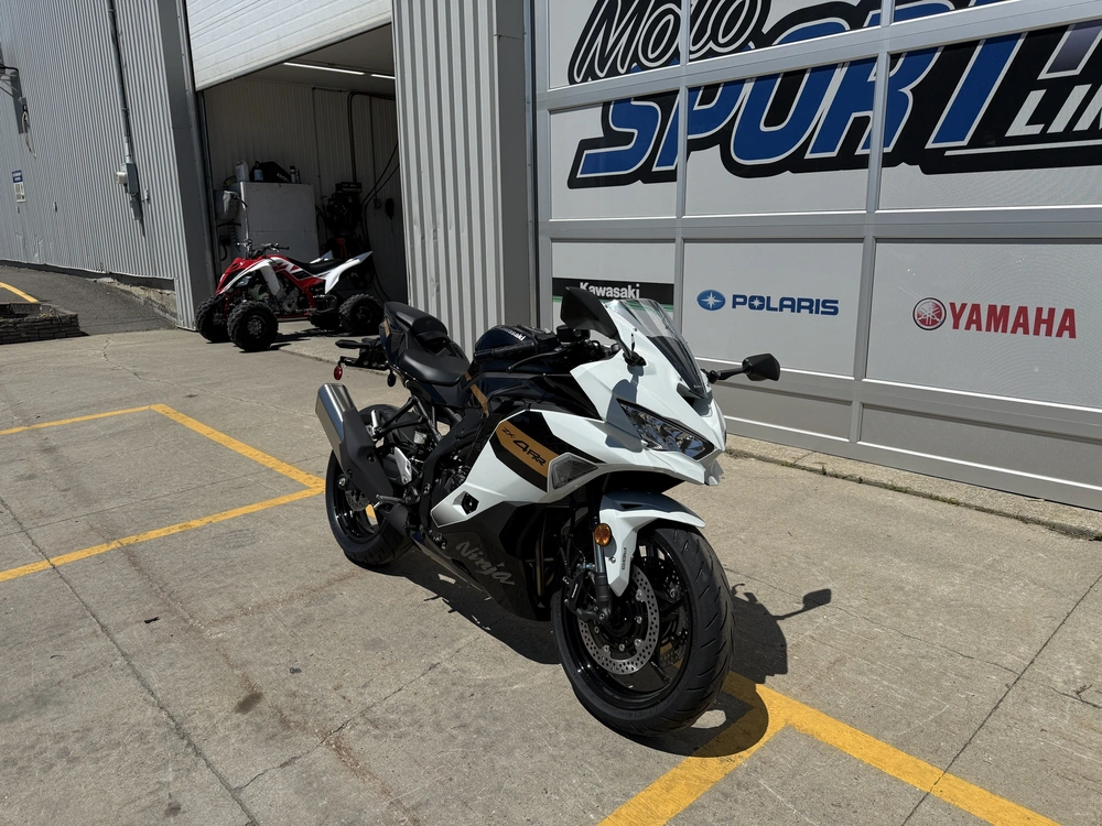 New 2026 Kawasaki NINJA ZX-4RR in Drummondville