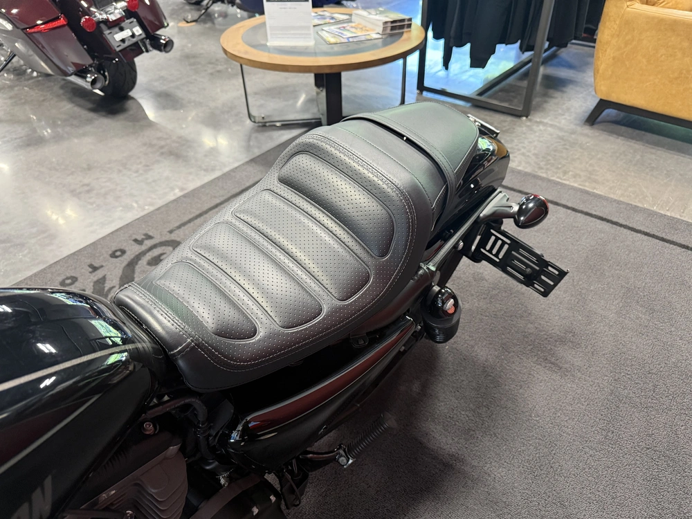 2017 Harley-davidson Sportster Roadster alt