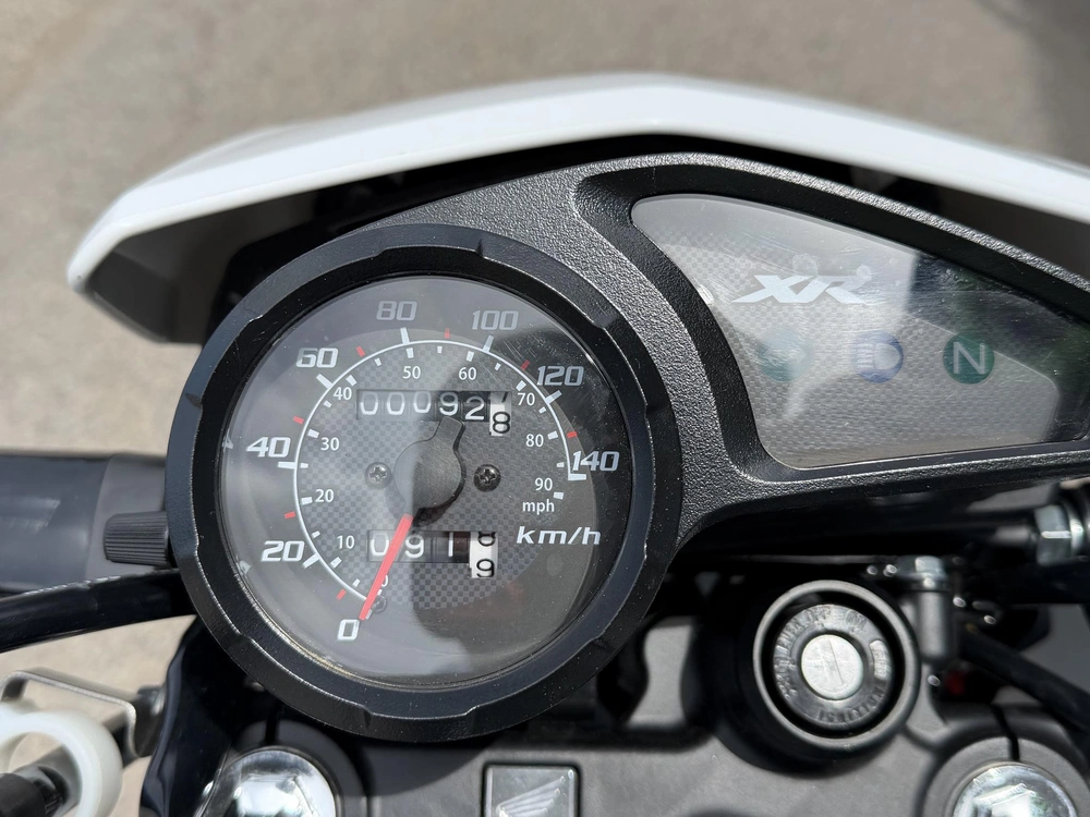 2025 Honda Xr150l (ca) alt