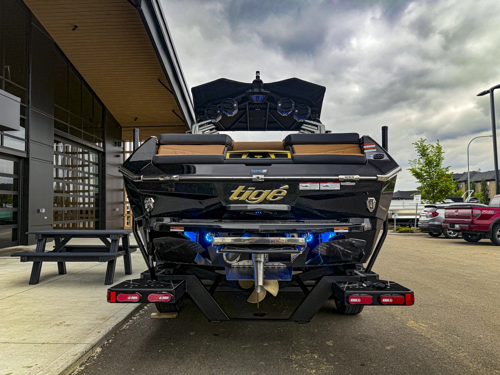 2026 Tige Boats Ultre 25zx alt