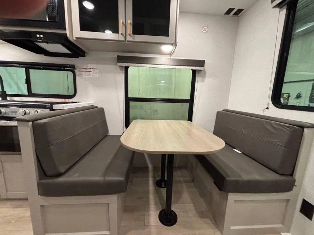 Jayco Jay Flight Slx 210qb 2027 alt