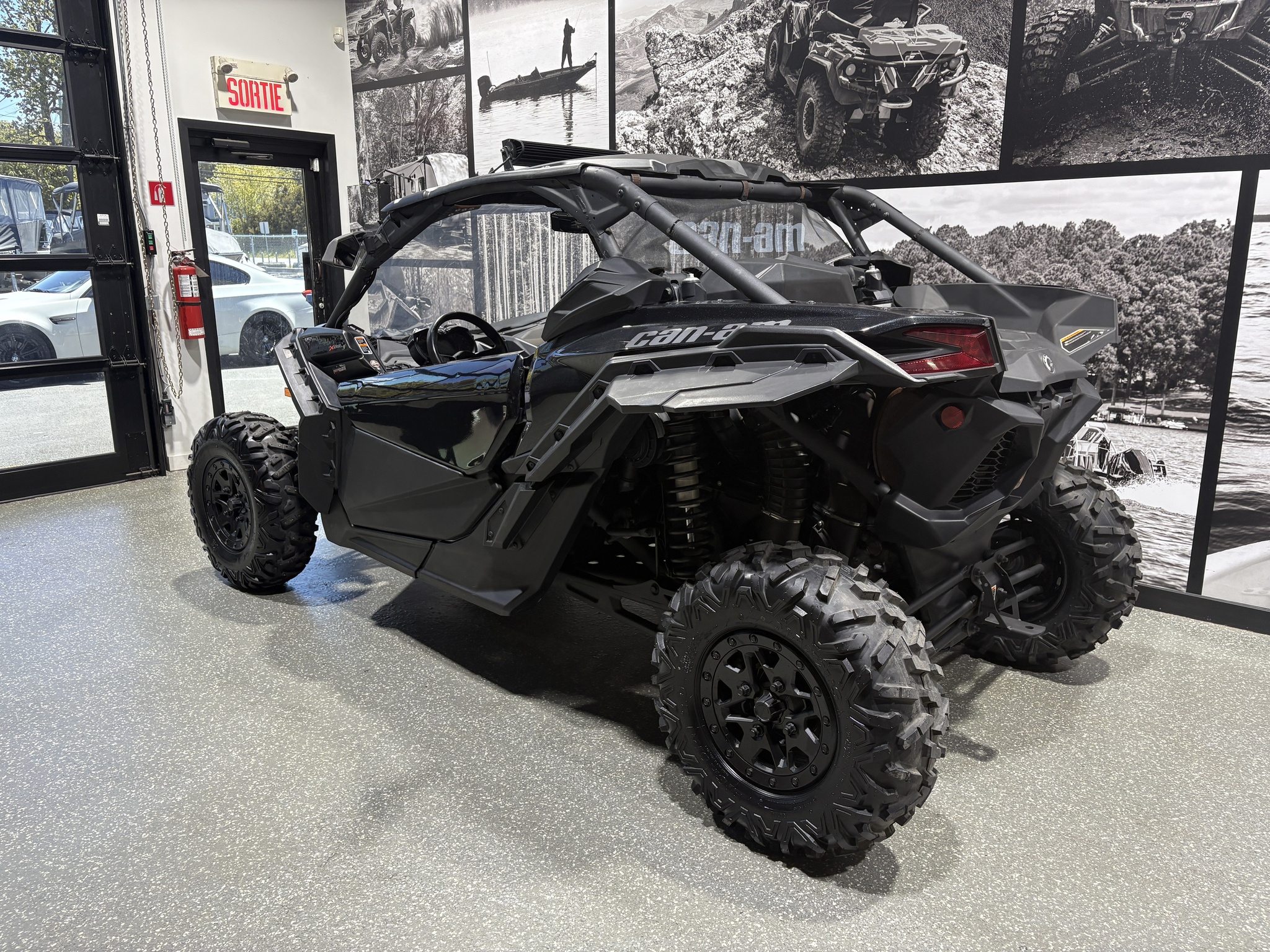 2017 Can-Am MAVERICK X3 XDS TURBO R **SUPER ÉQUIPÉ!!**
