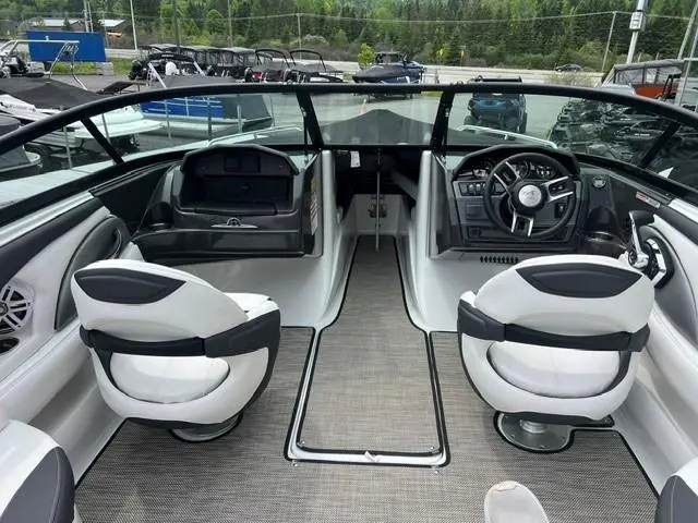 2023 Monterey 224FS BOWRIDER