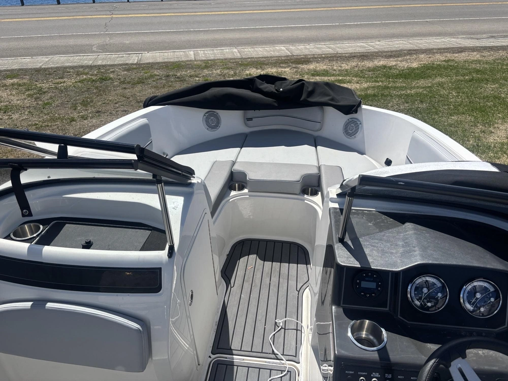 None Bayliner Ur5 alt