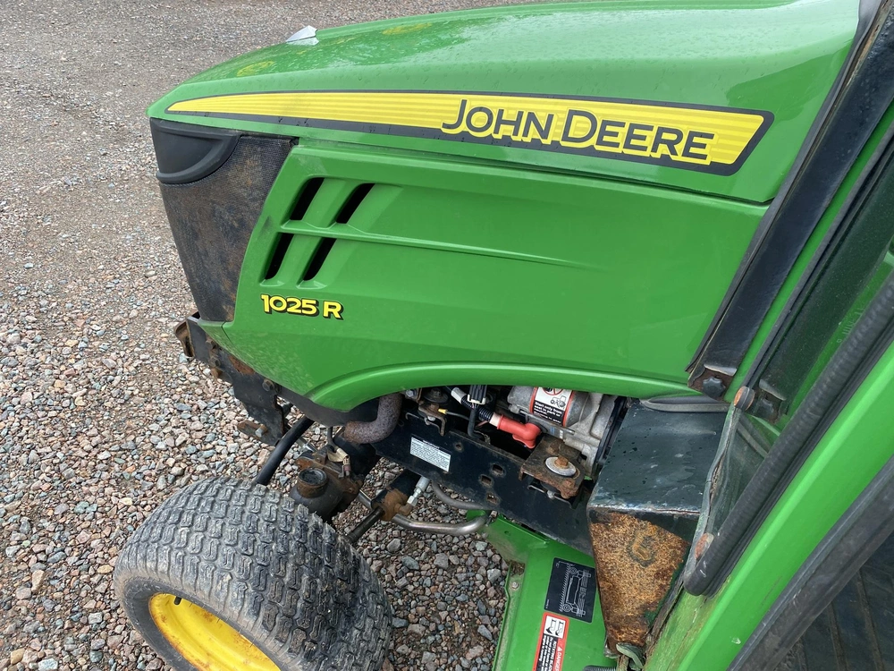 2015 John Deere 1025r alt