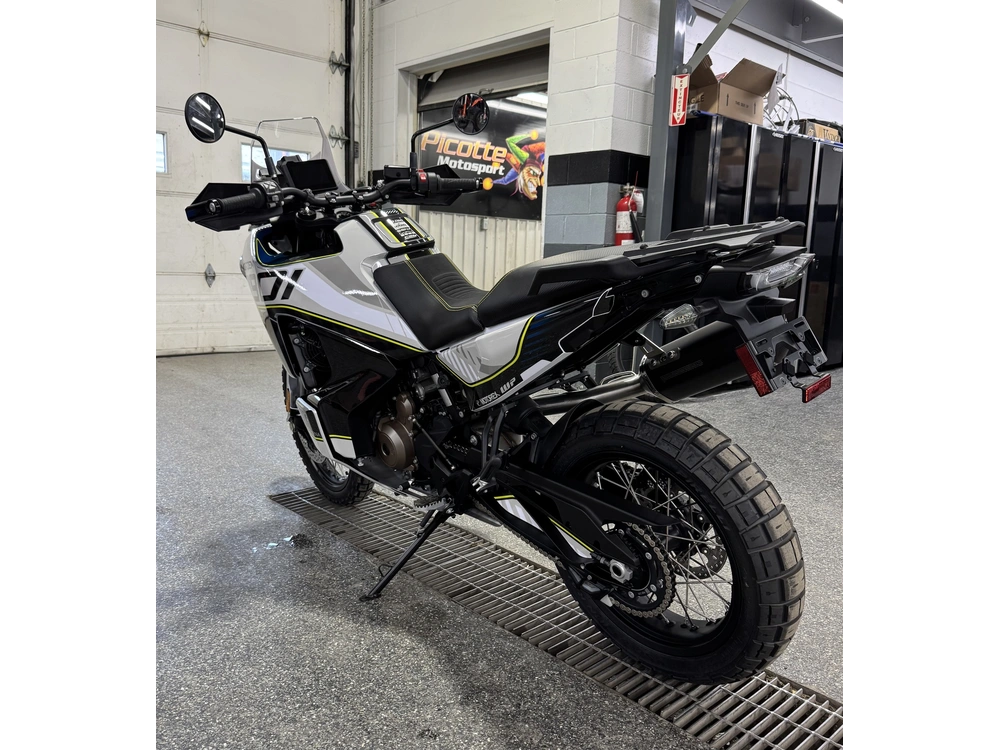 2025 Husqvarna Norden 901 alt