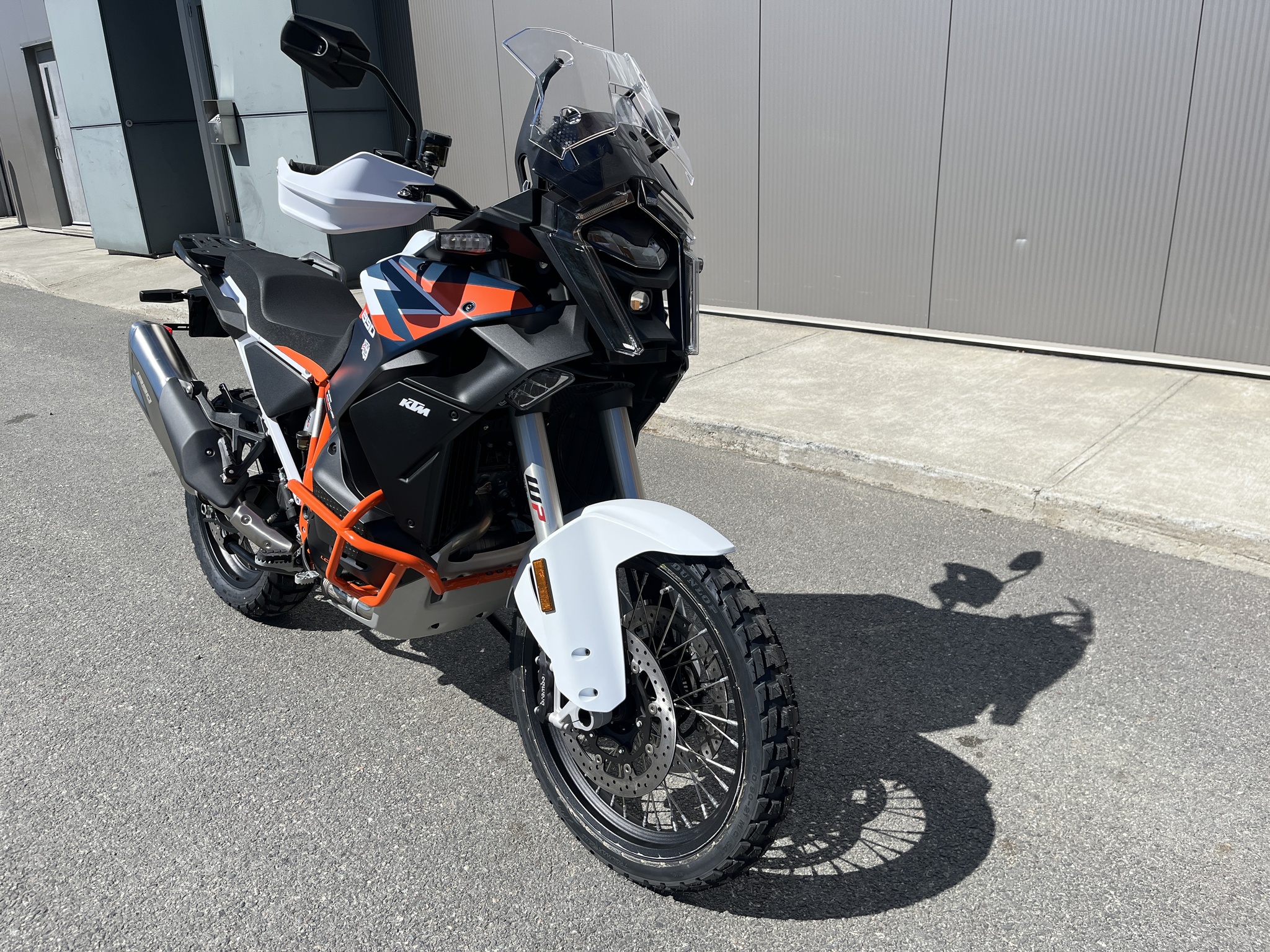 2026 KTM 1390 SUPER ADVENTURE R thumbnail 2