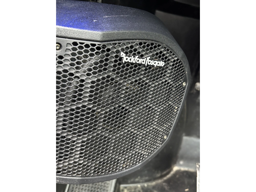 2022 Polaris General Full Heated Cab alt