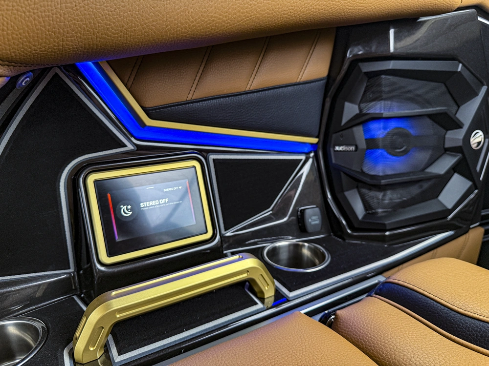 2026 Tige Boats Ultre 25zx alt