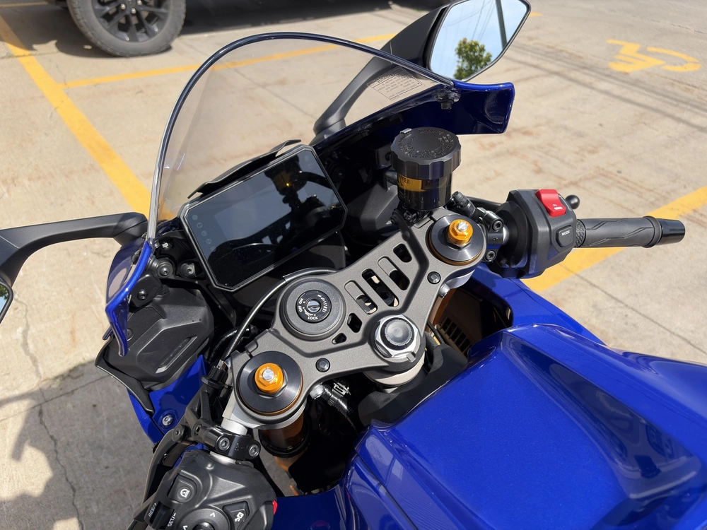 Yamaha Yzf-r7 2026 alt