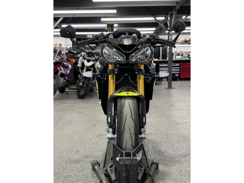 2026 Triumph Street Triple 765 Mo alt
