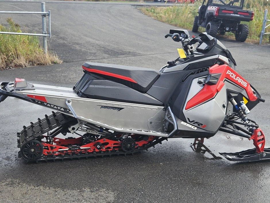 Polaris Indy Vr1 850 Matrys 2021 alt