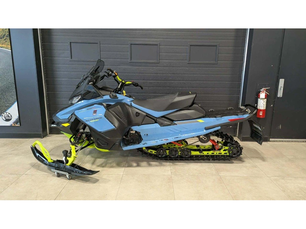 Ski-doo Renegade Enduro 900 Turbo Used 2022 alt