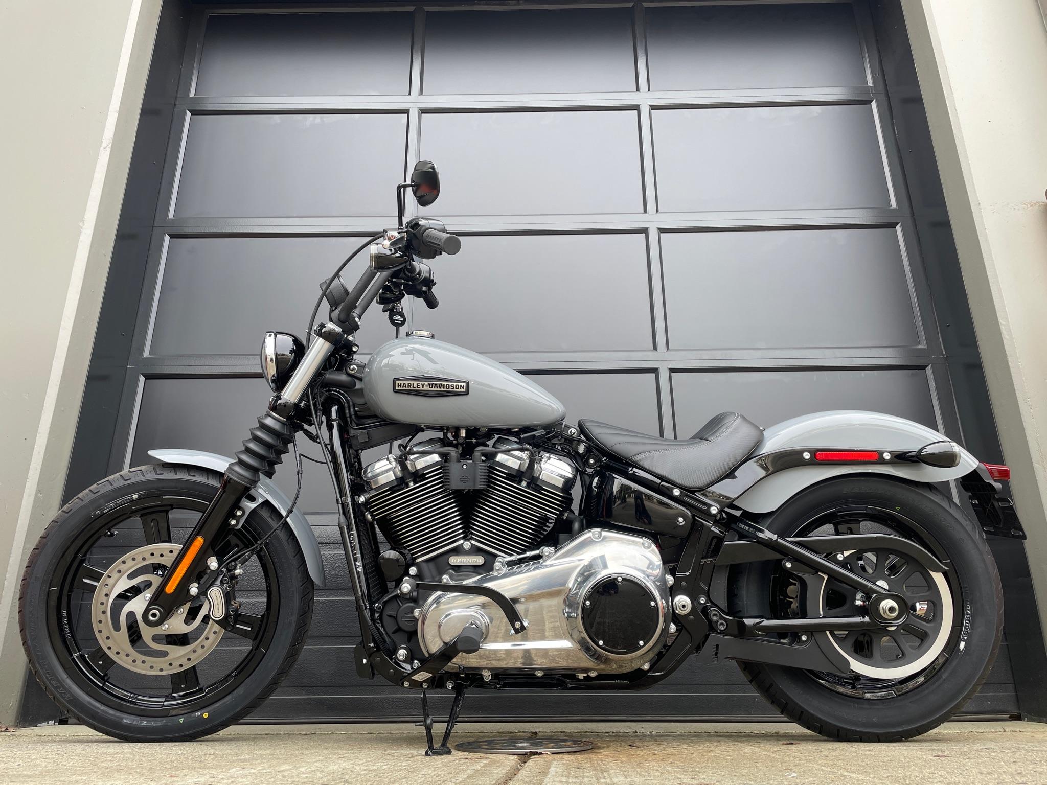 2026 Harley-Davidson FXBB - Street Bob® thumbnail 9