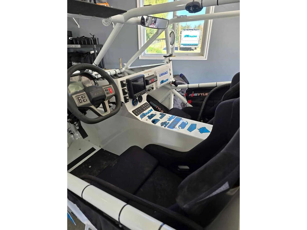 2022 Polaris Pro R Ultimate alt