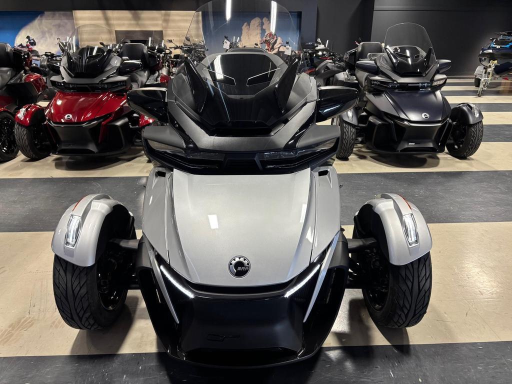 2025 Can-Am Spyder RT Limited SE6 thumbnail 2