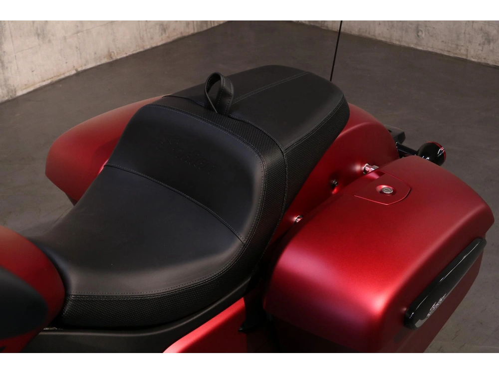 Indian Motorcycle Challenger Dark Horse 2026 alt