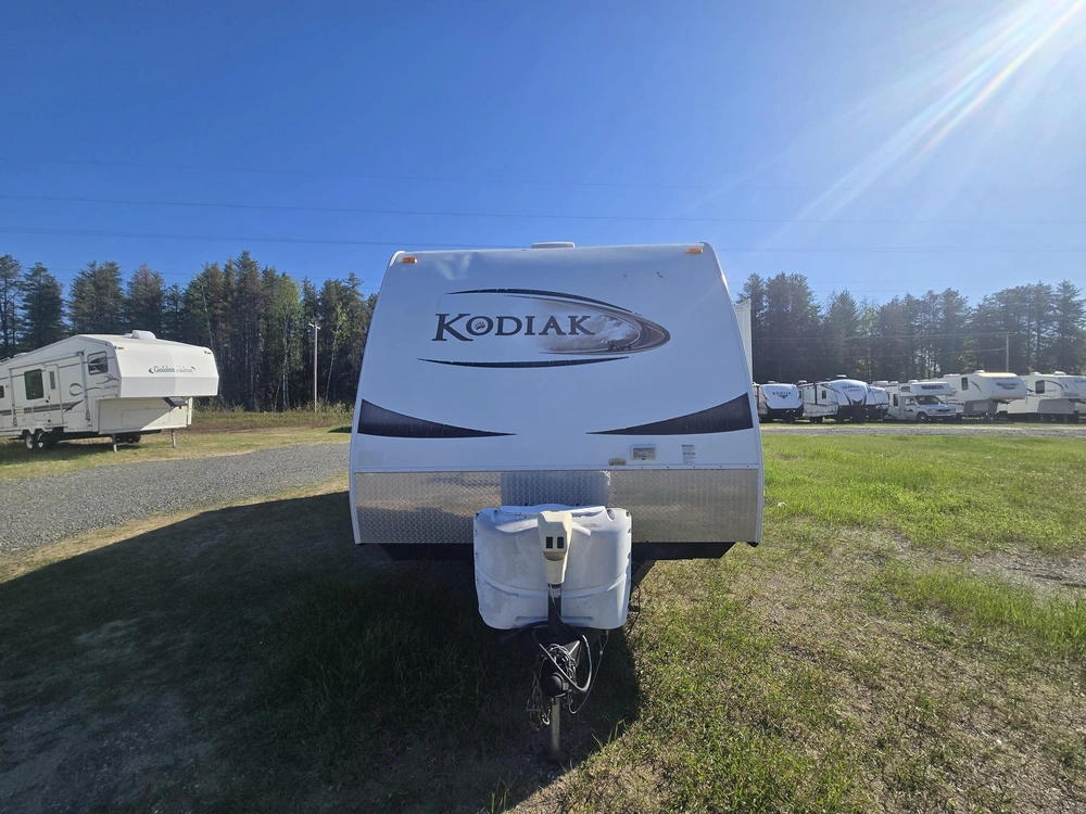 Dutchmen Kodiac 221rbsl 2012 alt