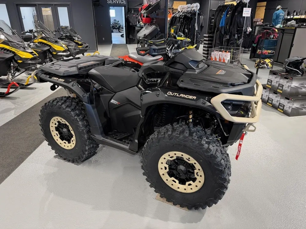 Can-am Outlander Backcountry 1000r 2026 alt