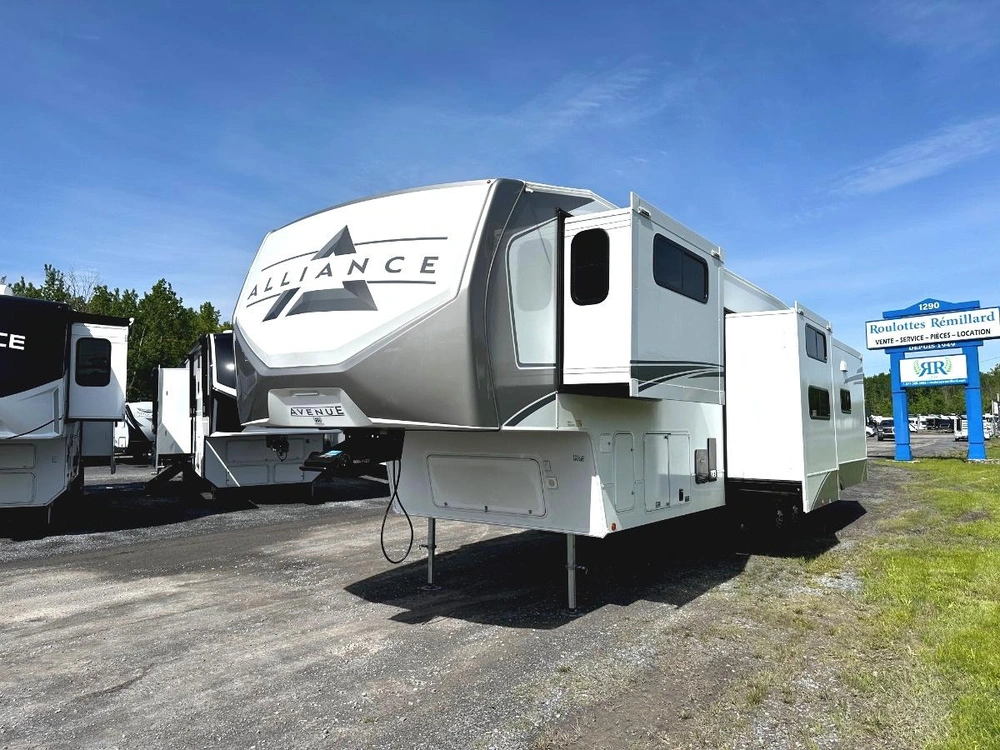 2026 Alliance Rv Avenue 39mbr alt