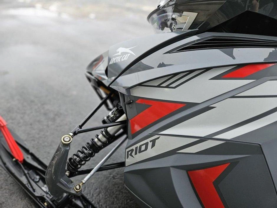 Arctic Cat Riot 2022 alt