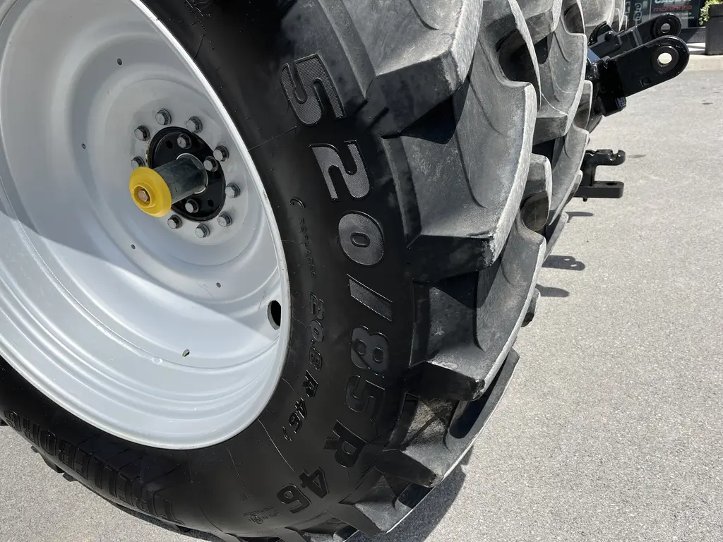 2023 Case IH Optum 270CVX