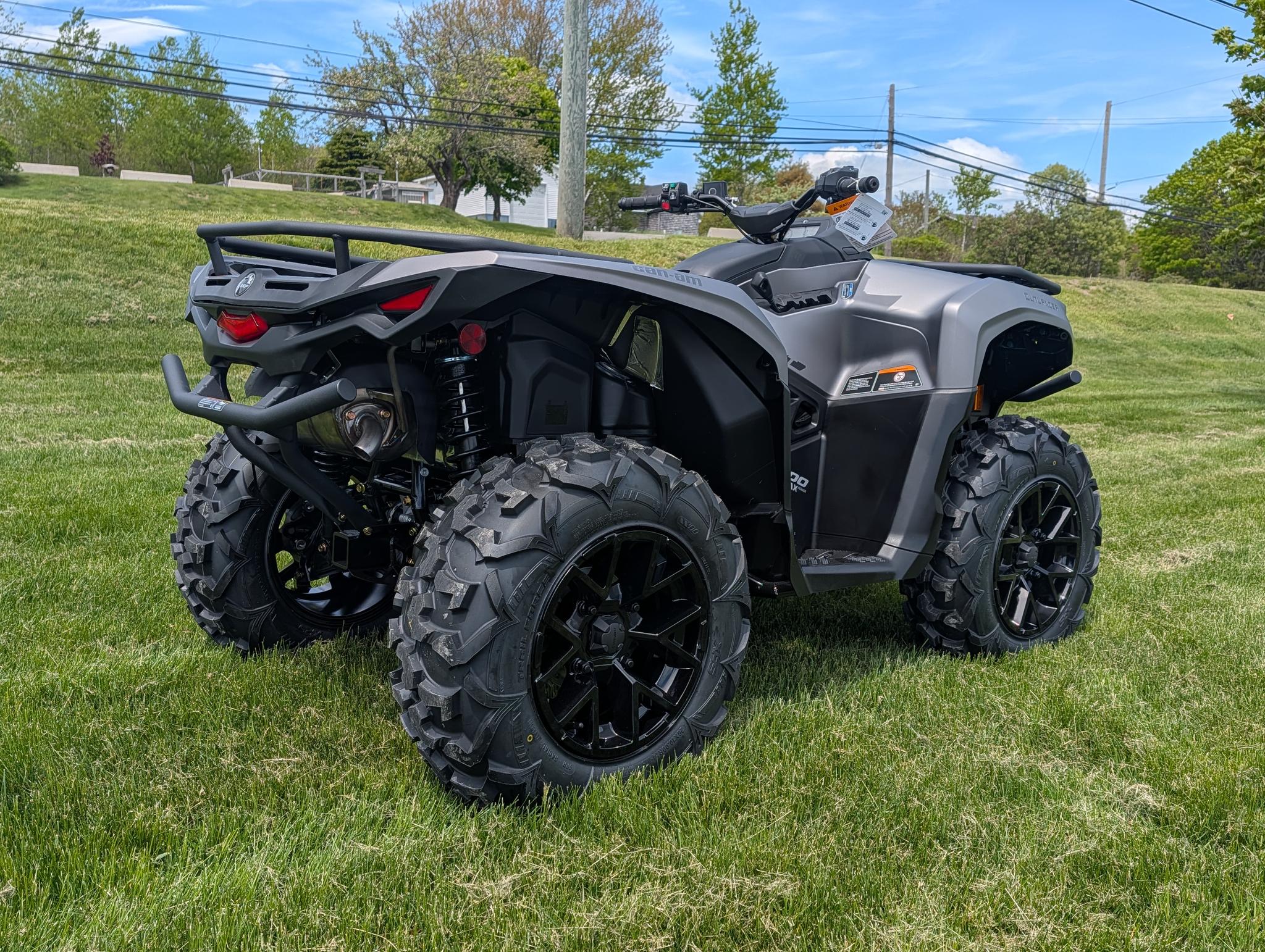 2026 Can-Am Outlander XT 700 thumbnail 8