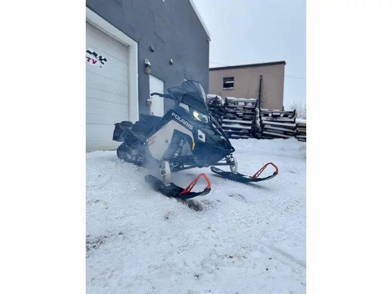 2025 Polaris 650 Indy SP 137 ES