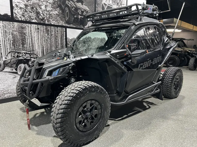 2018 Can-Am MAVERICK X3 XDS TURBO R **SUPER ÉQUIPÉ!!**