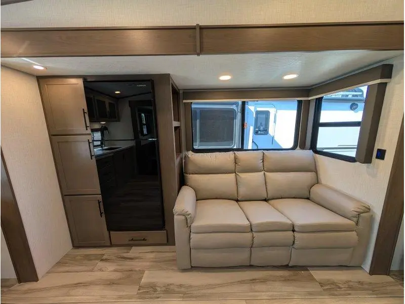 Keystone RV Cougar 2027