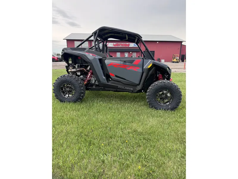 2026 Polaris RZR XP 1000 Ult - Stealth Gray