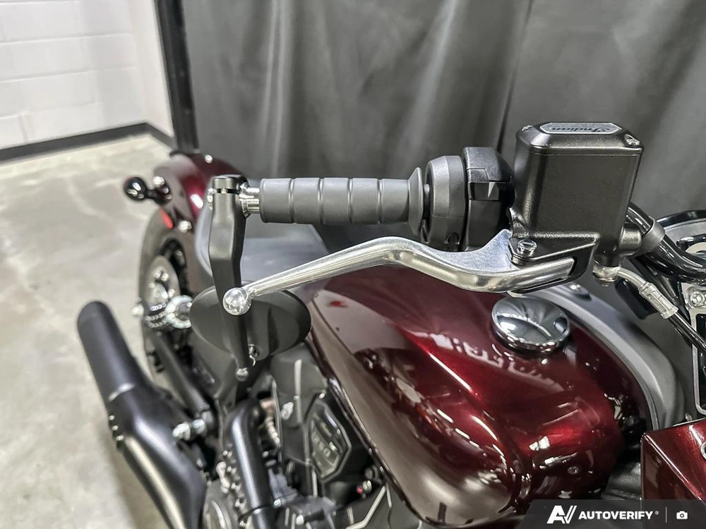2025 Indian Motorcycle Scout Sport Ltd alt