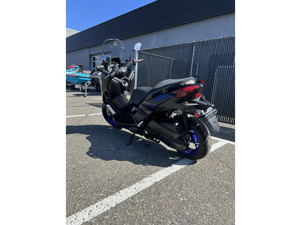 2024 Yamaha Czd300arb Xmax alt