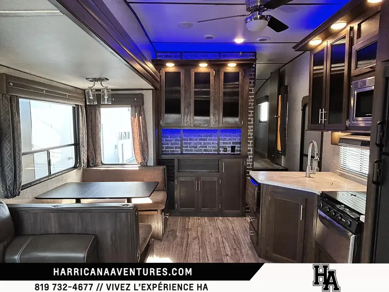 2018 Arctic Wolf 255DRL4-75